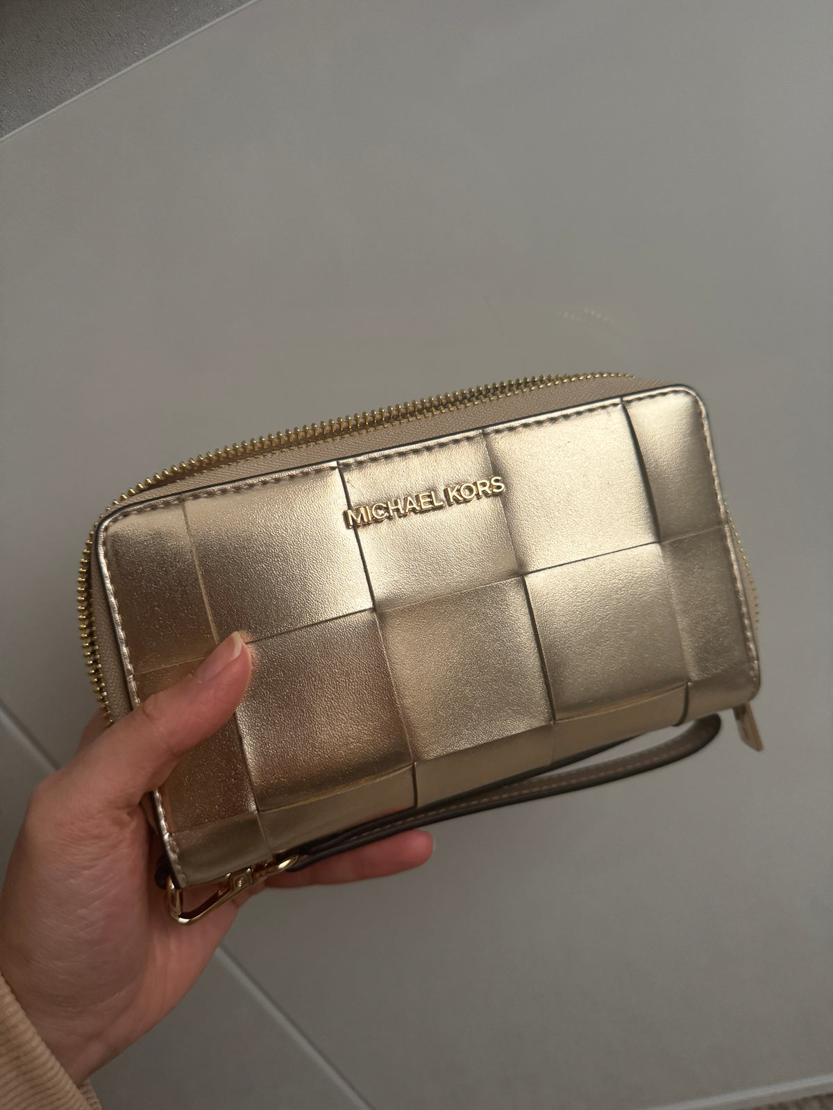 Michael Kors Gelbeutel gold mit handyfach
