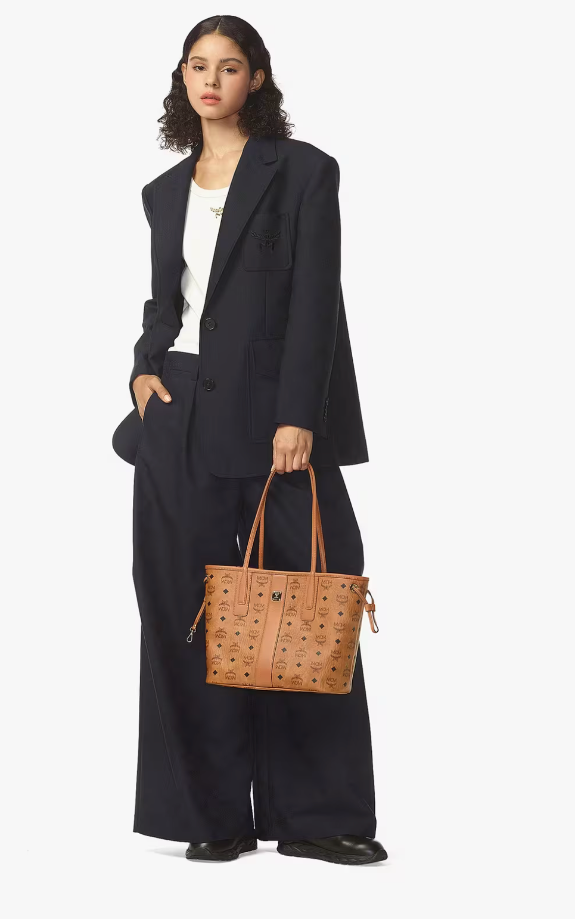 MCM Liz Wendeshopper In Visetos - Cognac